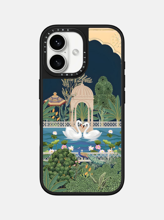 SWANS OF SERENITY GLASS CASE